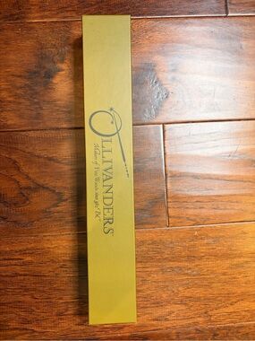 Ollivanders Gold Wand Box - Kids Costume Accessory